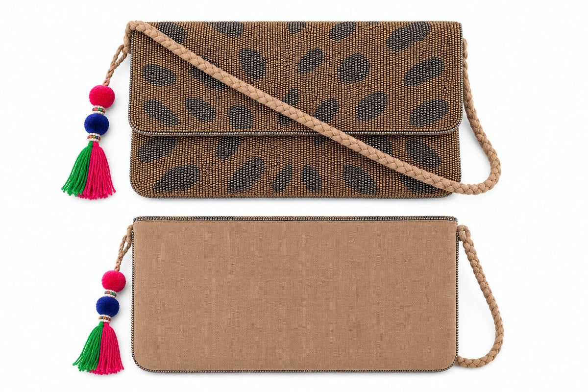 Sac indien brodé à pompons