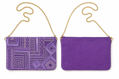 Bolsa Bordada com Contas e Corrente